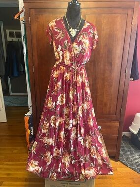Alexa B. Sz. 8 Burgundy w/ Daisies Floral Maxi Dress Flowing Sheer Lined Skirt